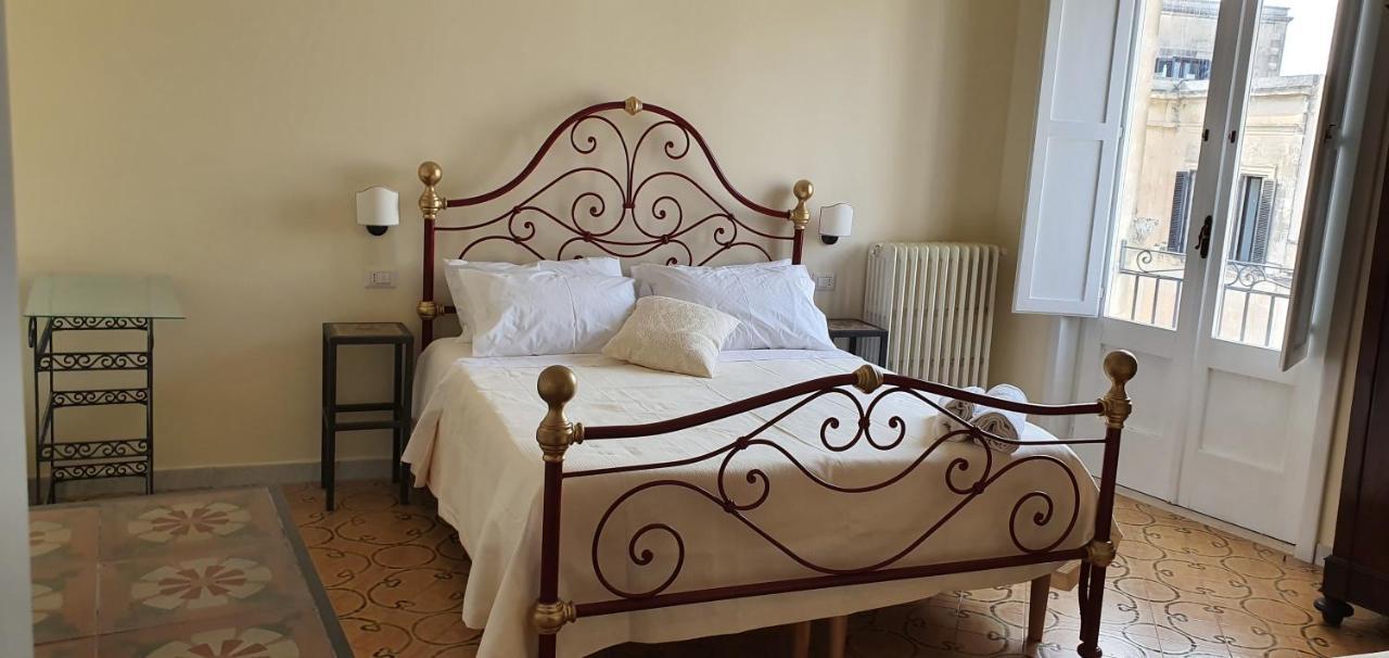 B&B I Sei Volti Λέτσε Εξωτερικό φωτογραφία