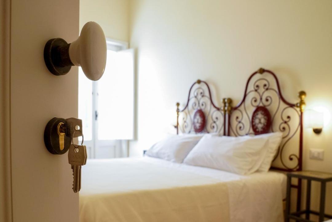 B&B I Sei Volti Λέτσε Εξωτερικό φωτογραφία